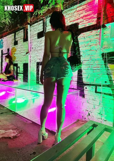 Đi Bar gạ địt em gái dâm body múp ngon (Full Clip + Pic) - P2 10 Đi Bar gạ địt em gái dâm body múp ngon (Full Clip + Pic) - P2 - Hình 02