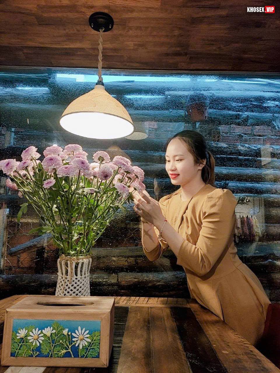 Địt vợ giáo viên vú to mình dây cực dâm (Full Clip + Pic) 33 Địt vợ giáo viên vú to mình dây cực dâm (Full Clip + Pic) - Hình 16