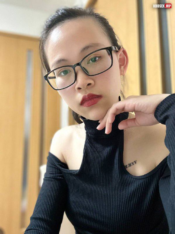 Lộ clip sex đụ em người yêu đeo kính có cái lồn dâm cực múp (Full Clip + Pic) 30 Lộ clip sex đụ em người yêu đeo kính có cái lồn dâm cực múp (Full Clip + Pic) - Hình 12