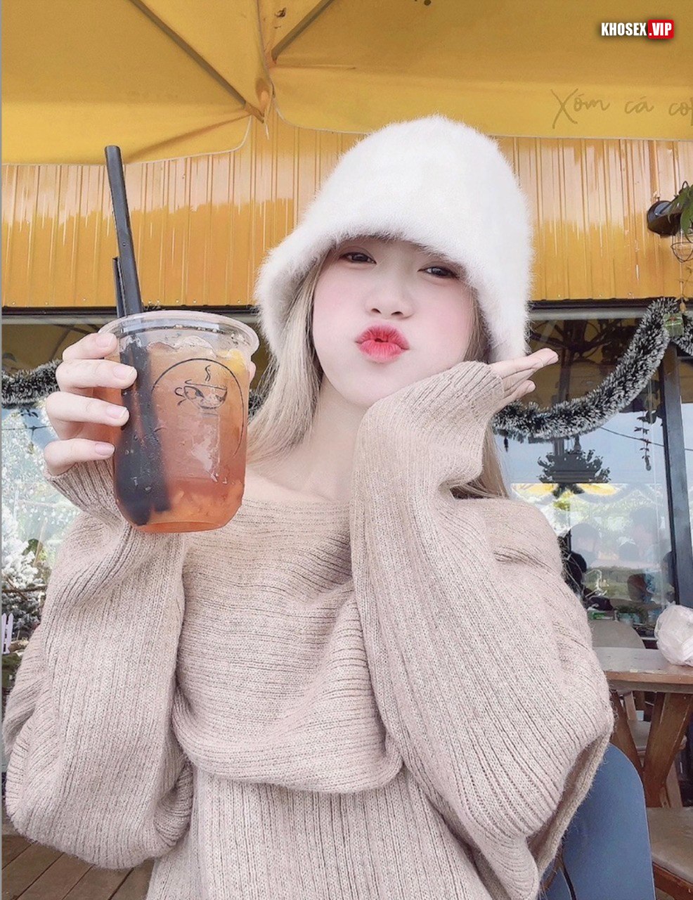 Em gái Việt xinh đẹp làm SGBB cho Tàu Khựa - Phần 1 4 Em gái Việt xinh đẹp làm SGBB cho Tàu Khựa - Phần 1 - Hình 01