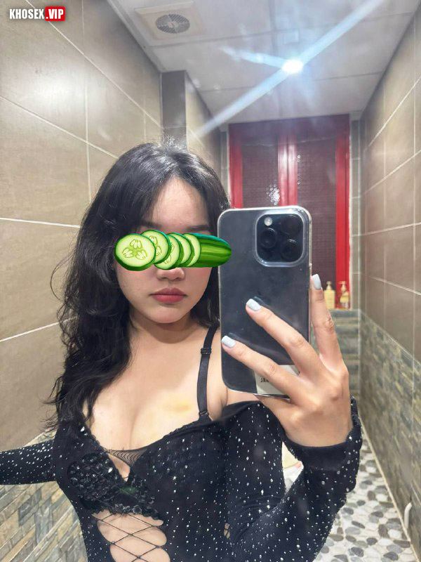 Mông to lồn múp anh đụ xuất hết vào trong (Full Clip + Pic) - Hình 02