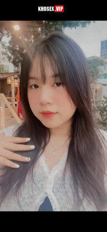 Banh lồn cho anh sục rồi mới đè em ra chịch (Full Clip + Pic) - Hình 01