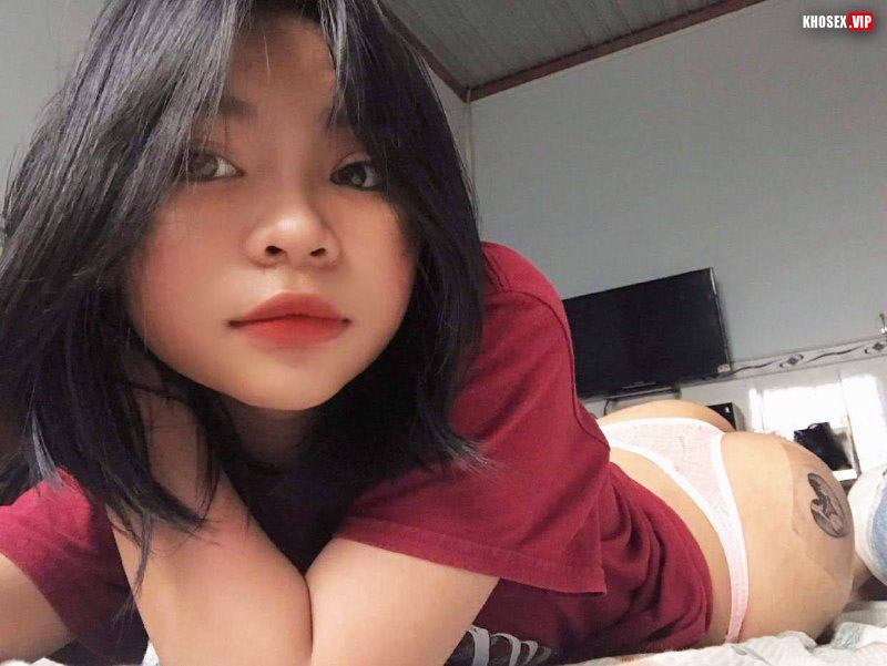 Em dâm quá vừa đụ vừa dùng thêm sextoy mới thỏa mãn (Full Clip + Pic) - Hình 03