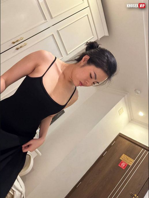 Em ghệ mông to sướng tê khi anh nhấp mạnh (Full Clip + Pic) 13 Em ghệ mông to sướng tê khi anh nhấp mạnh (Full Clip + Pic) - Hình 01