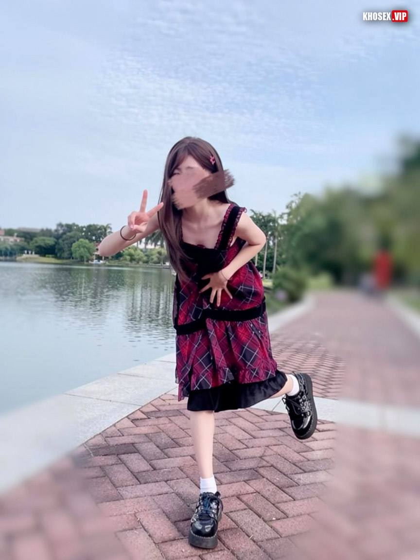 Luận Loan em gái Tung của (Full Clip + Pic) - Phần 1 - Hình 03