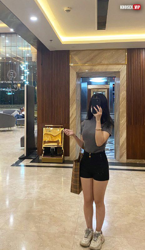 Chịch public chưa đã dẫn em về phòng đụ tiếp (Full Clip + Pic) – Phần 2 - Hình 18
