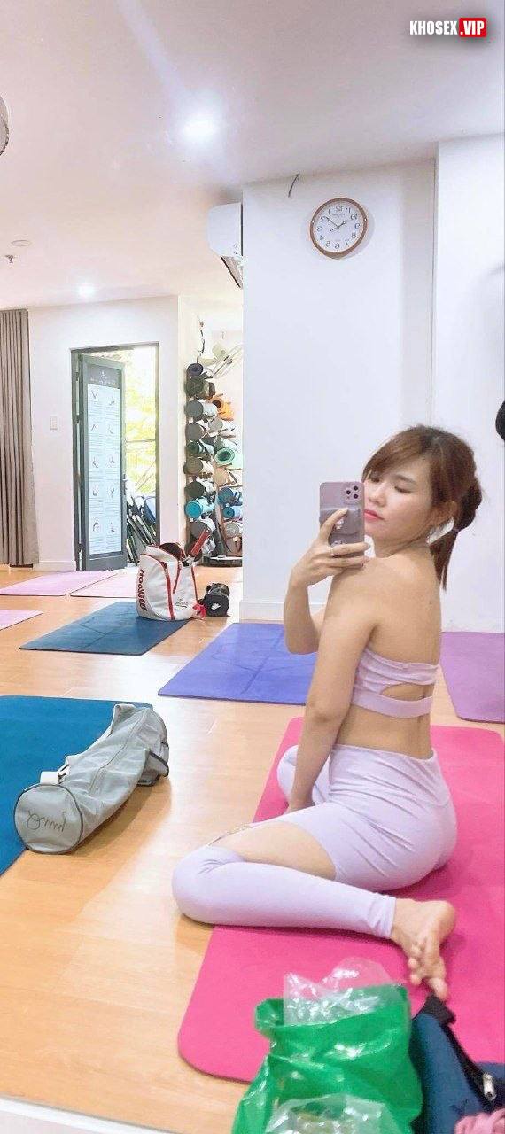 Anh đâm sâu vô đi em nứng quá - Hình 01