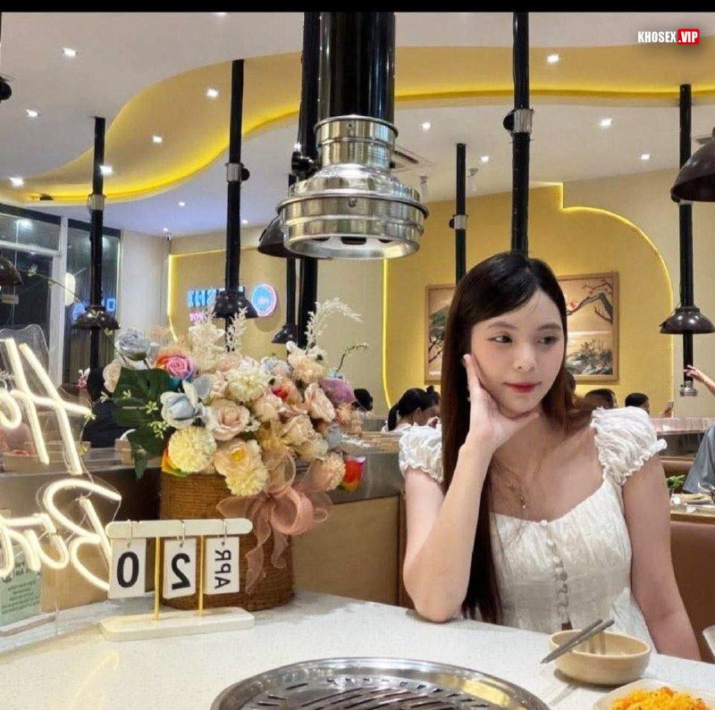 Lộ clip sex cặp vợ chồng đụ nhau cạnh cửa kính cho người khác thấy (Full Clip + Pic) - Phần 2 (Hết) 20 Lộ clip sex cặp vợ chồng đụ nhau cạnh cửa kính cho người khác thấy (Full Clip + Pic) - Phần 2 (Hết) - Hình 06